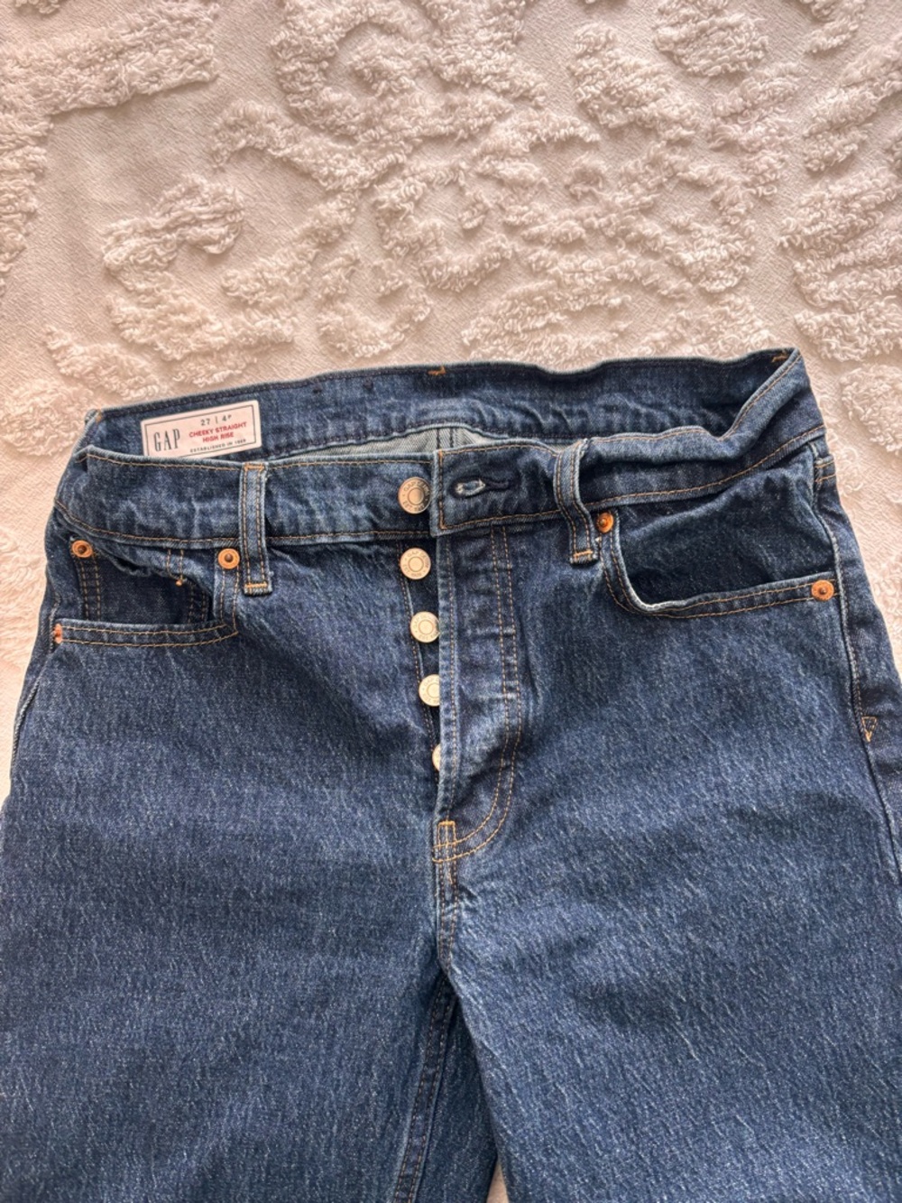GAP Cheeky Straight High Rise Jeans - Picture 2 of 6